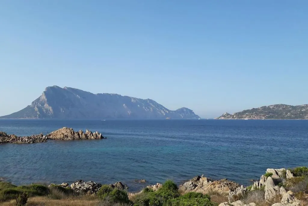 Acquazzurra A Punta Molara Villa San Teodoro Nyaraló