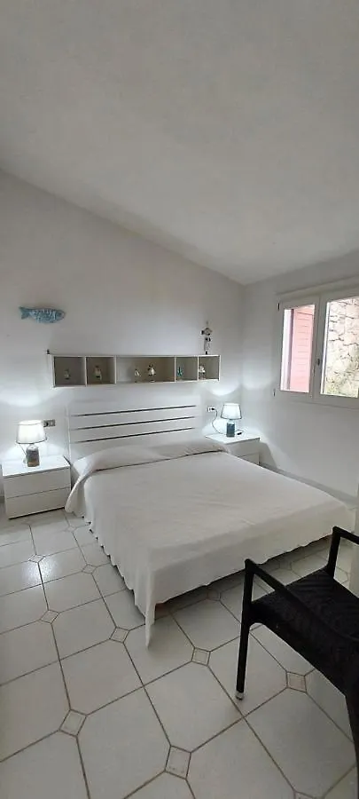 Acquazzurra A Punta Molara Villa San Teodoro Nyaraló